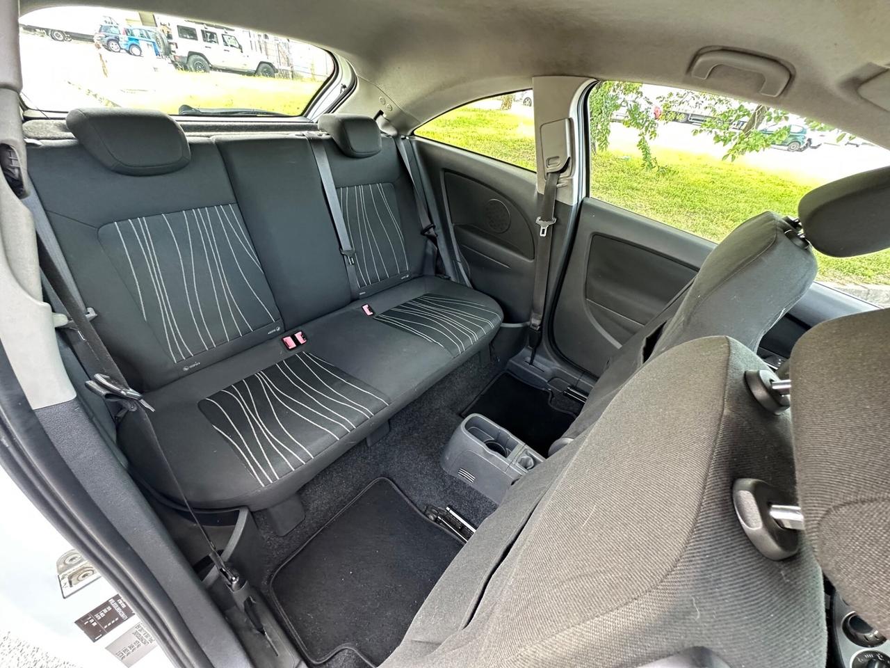Opel Corsa 1.2 80CV 3 porte GPL-TECH Enjoy