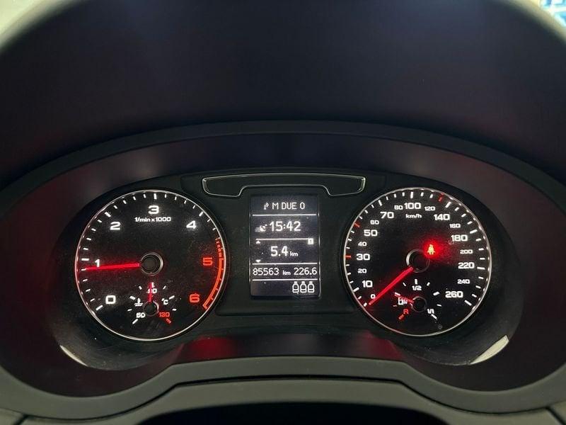 Audi Q3 2.0 tdi Sport 120cv