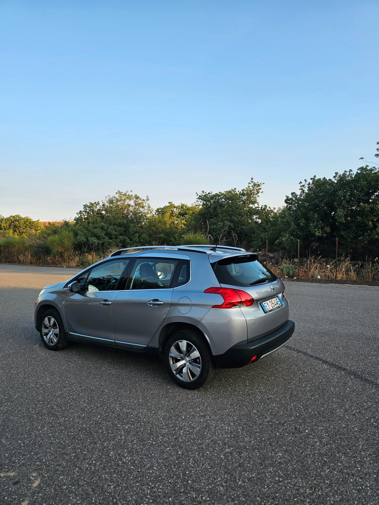 Peugeot 2008 Allure 1.6 diesel