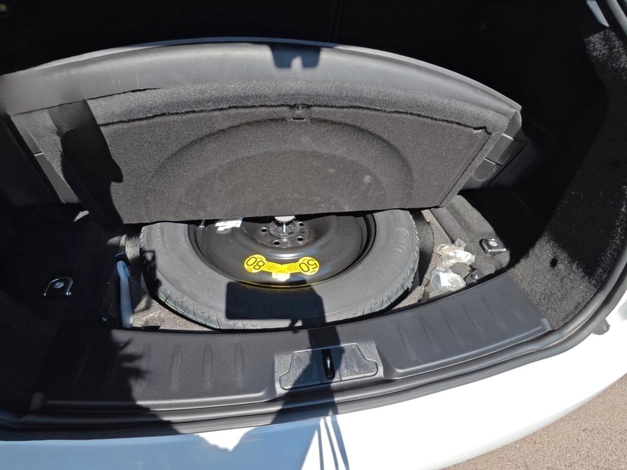 Jaguar E-Pace 2.0D 150 CV AWD aut. R-Dynamic HSE