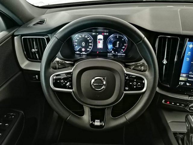 VOLVO XC60 D4 AWD Geartronic R-design CRUISE CONTROL ADATTIVO