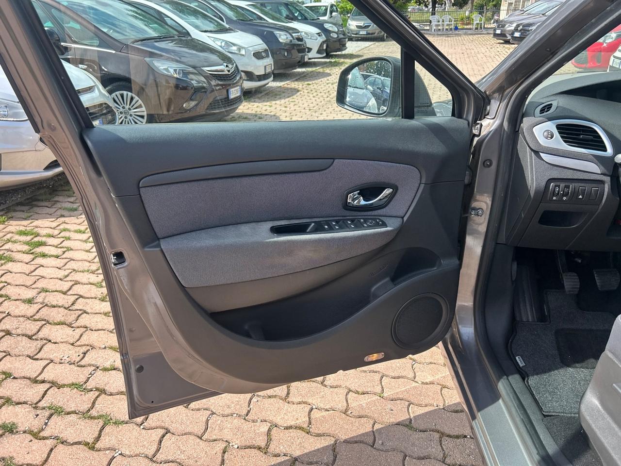 Renault Scenic Scénic X-Mod 1.6 Attractive