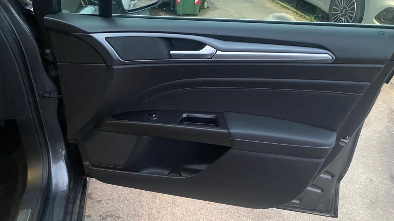 Ford Mondeo 2.0 TDCi 150 CV S&S Powershift Station Wagon Titanium