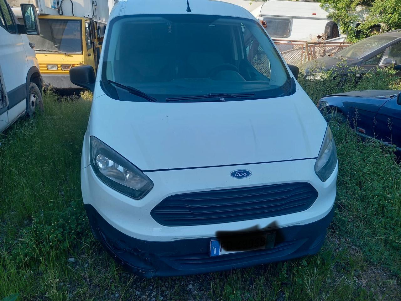 Ford Tourneo Courier 1.5 TDCI 75 CV Plus