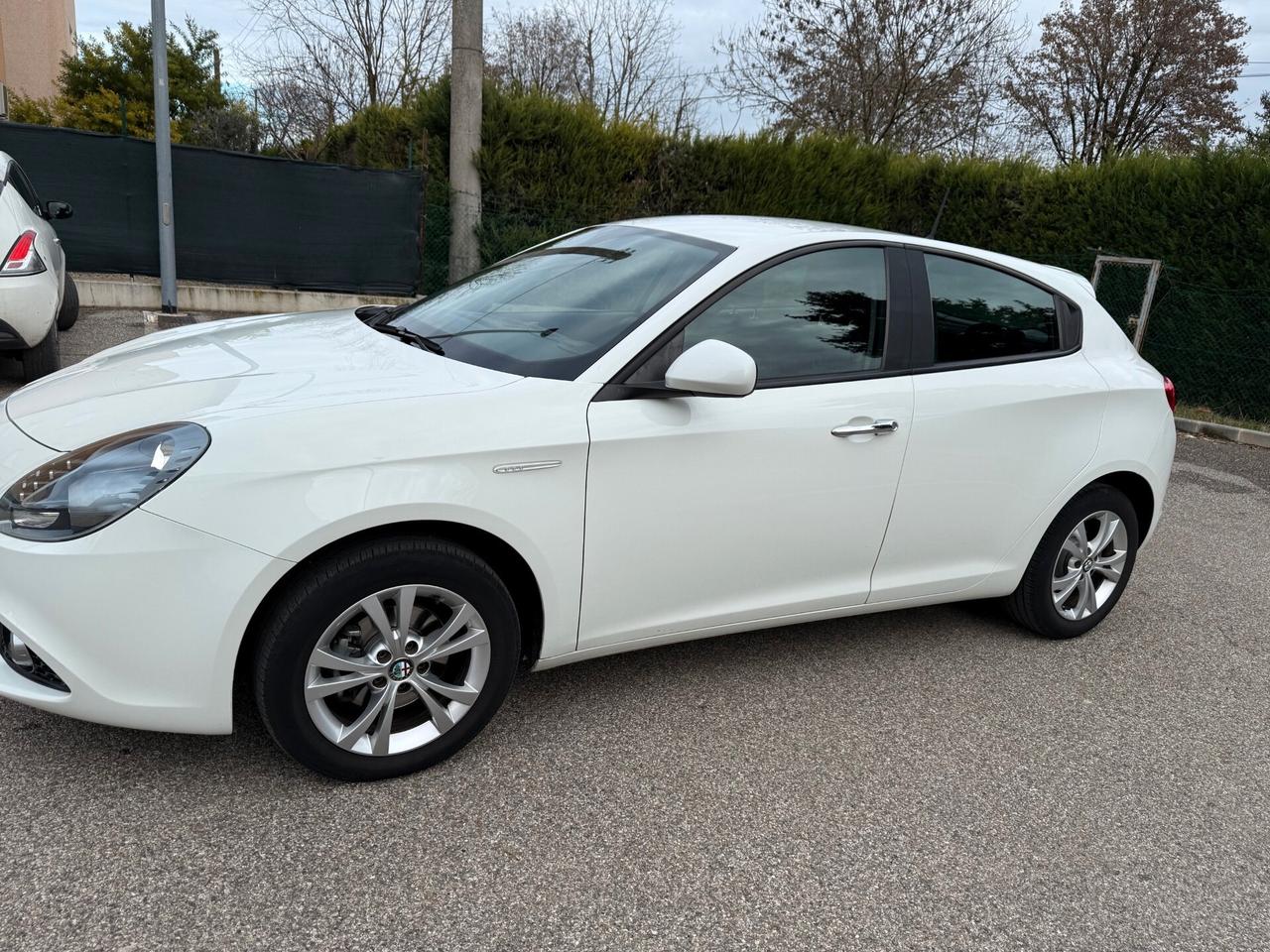 Alfa Romeo Giulietta 1.6 JTDM - 12 MESI DI GARANZIA -