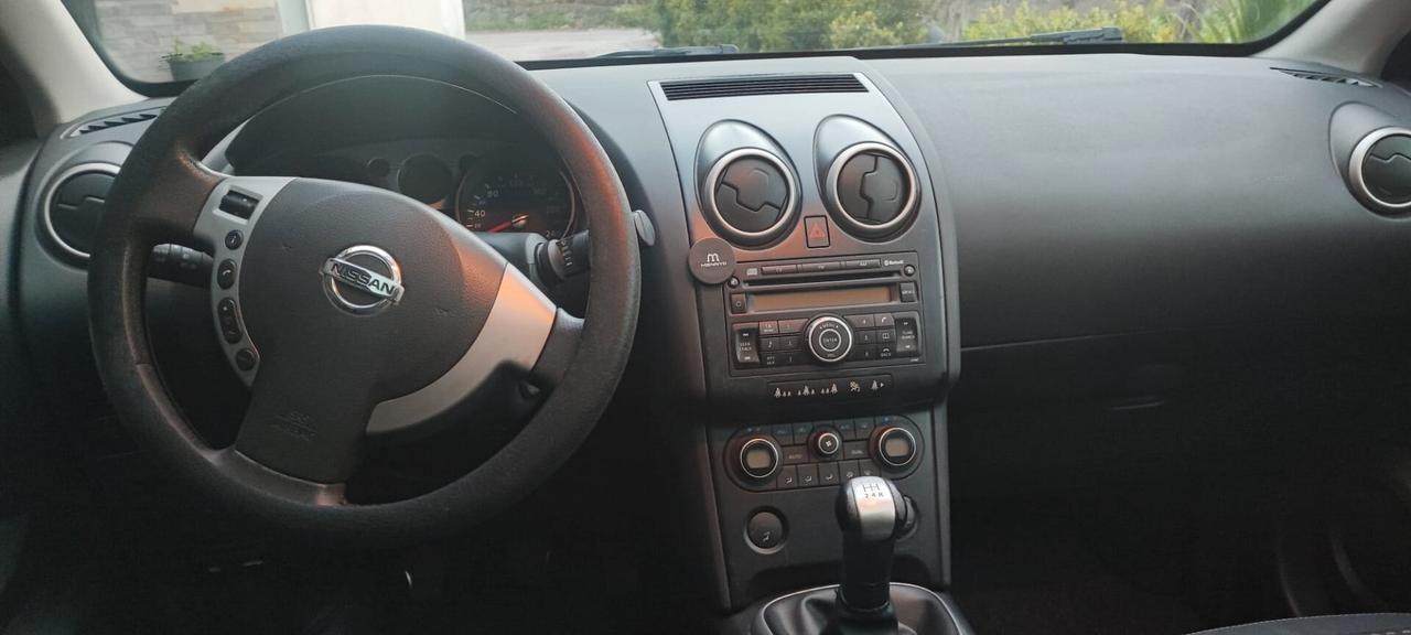 Nissan Qashqai GPL di serie tetto panoramico