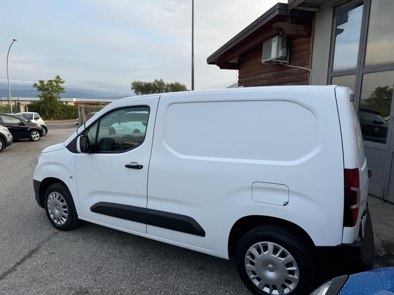 Opel Combo Cargo XL 1.5 Diesel 130CV S&S PL 950kg Edition