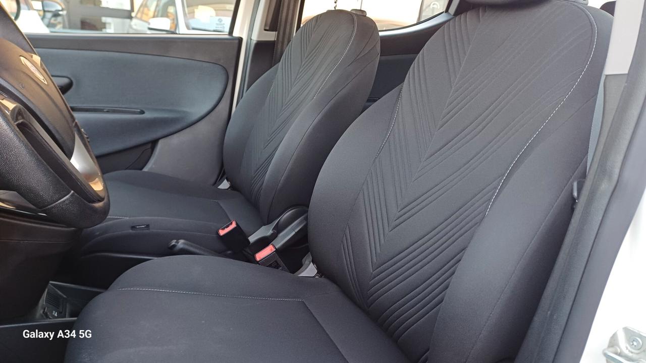 Lancia Ypsilon 1.0 FireFly 5 porte S&S Hybrid Gold Plus