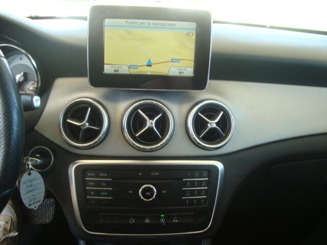 Mercedes-Benz CLA 200 cdi Premium Automatic 136CV