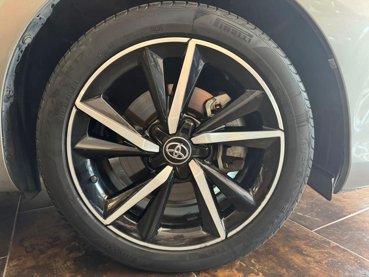 Toyota Auris Touring Sports 1.8 Hybrid Style