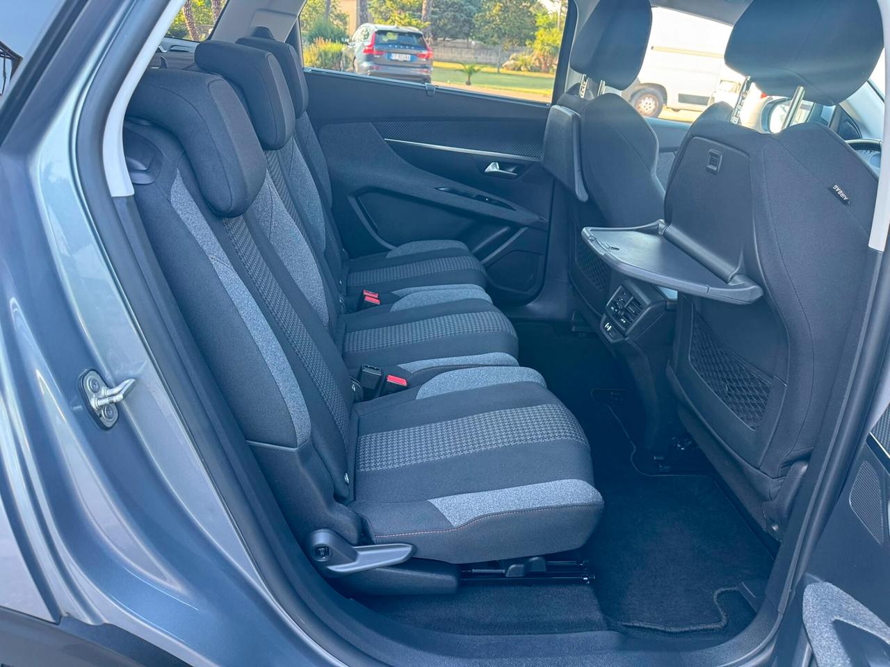 Peugeot 5008 1.5HDI 7POSTI 88.000KM