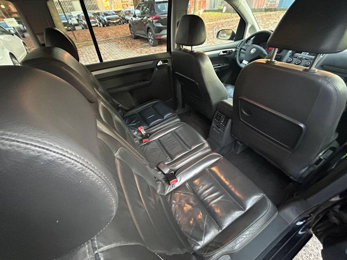 Volkswagen Touran 2.0 tdi Highline 170cv dsg dpf
