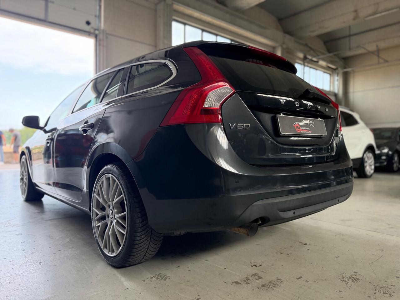Volvo V60 D3 Geartronic Summum
