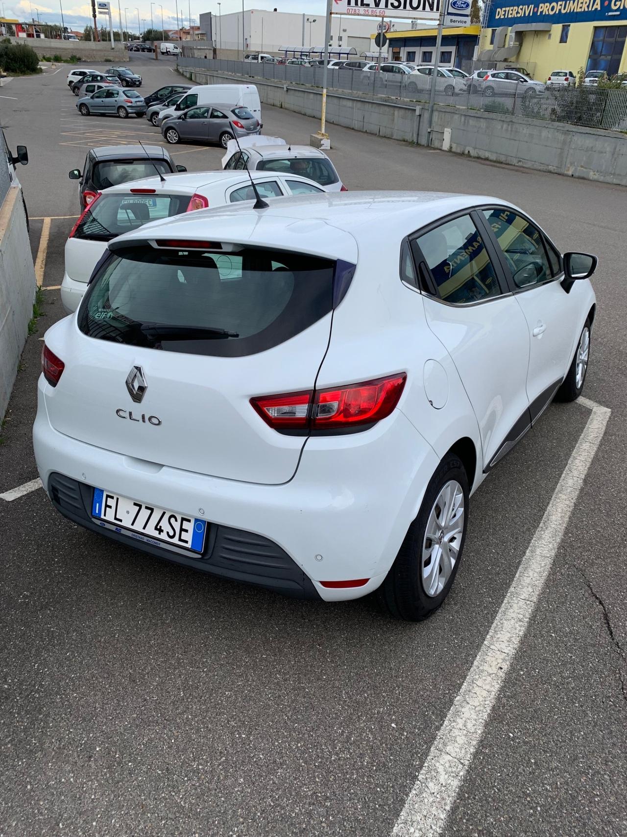 Renault Clio 1.2 75CV 5 porte Zen