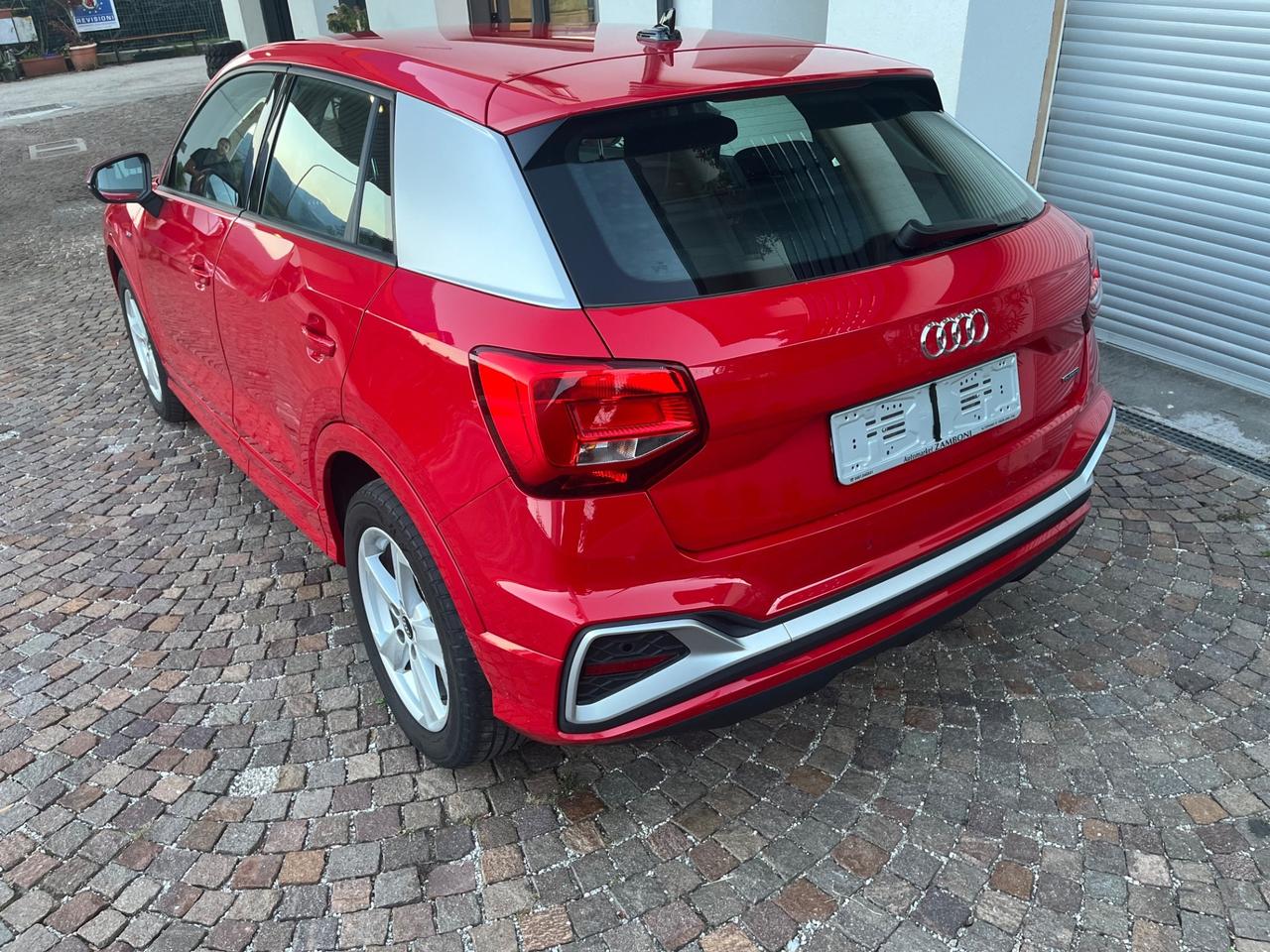 Audi Q2 30 TDI S tronic Business