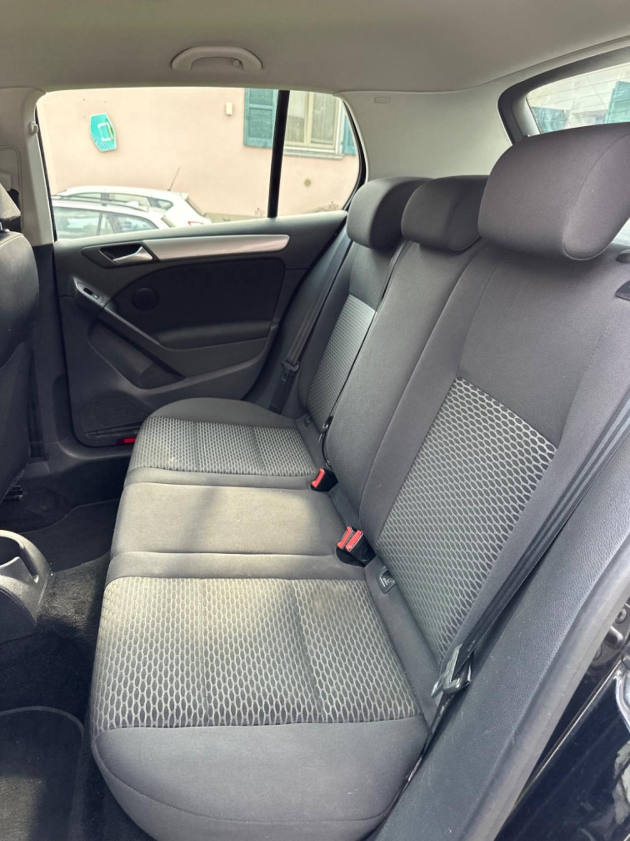 Volkswagen Golf 1.6 TDI DPF 5p. SPORT EDITION KMCERT
