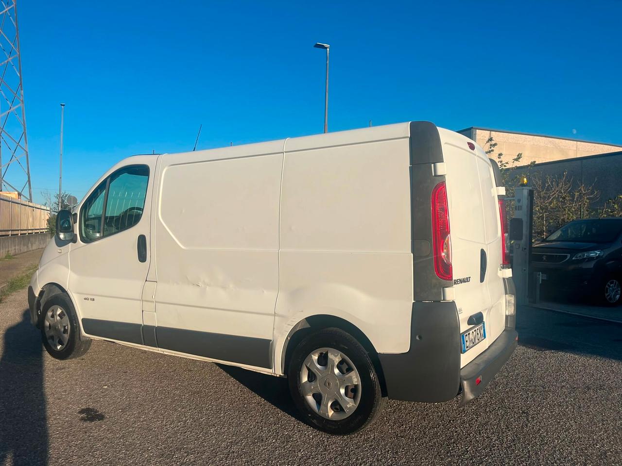 Renault trafic 2.0 dci