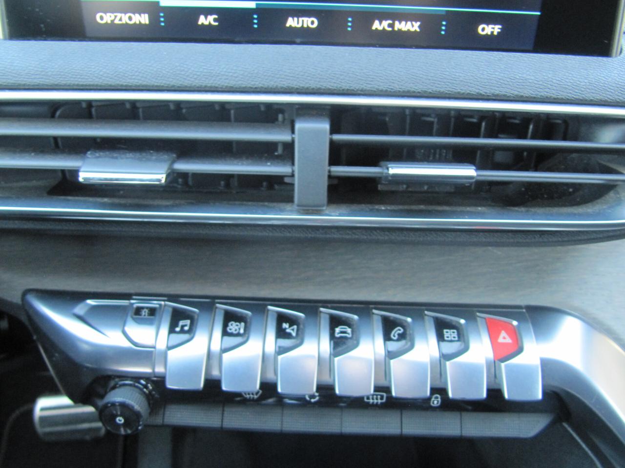 Peugeot 3008 BlueHDi 180 S&S EAT6 GT - automatico