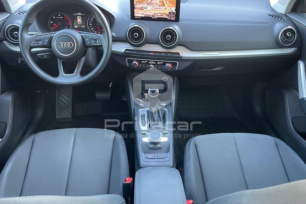 AUDI Q2 30 TDI S tronic Business Advanced