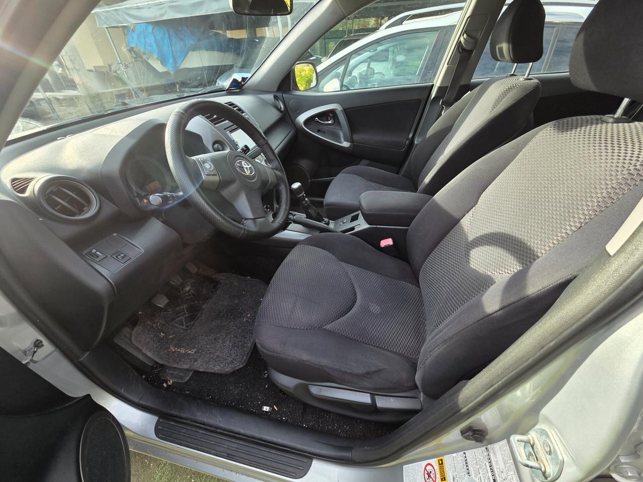 Toyota RAV 4 RAV4 2.2 D-4D 136 CV Sol