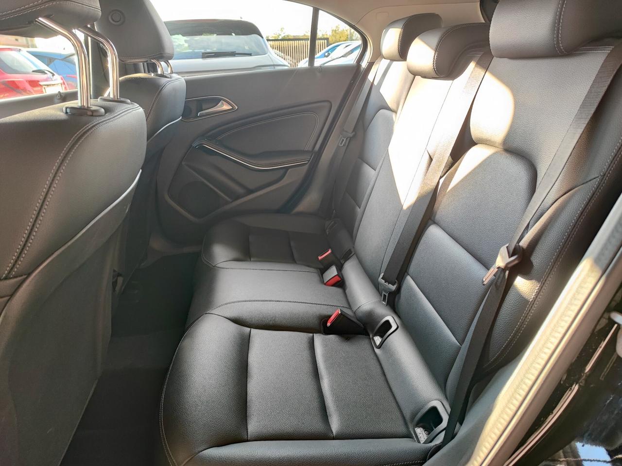 Mercedes-benz A 160 d Premium