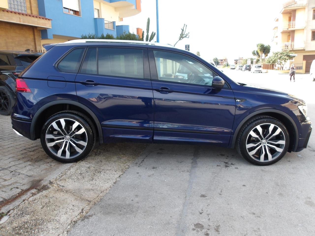 Volkswagen Tiguan 2.0 bitdi Executive R-Line 4motion 240cv dsg