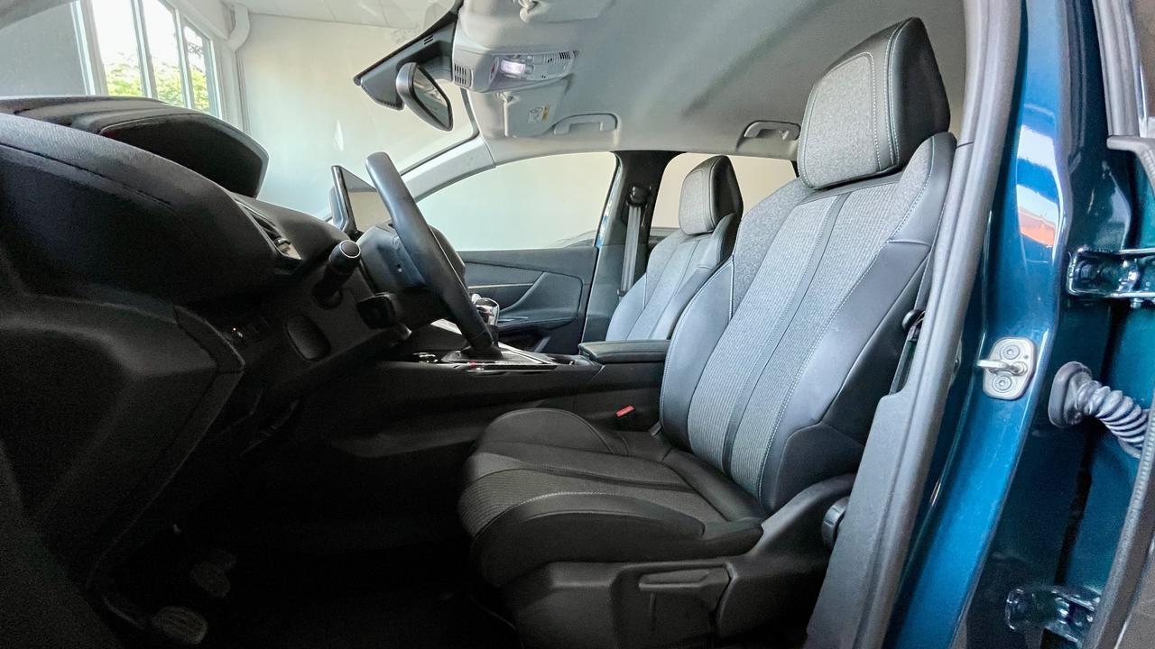 PEUGEOT 3008 1.5 BLUEHDI ACTIVE BUSINESS 131CV - FULL LED, VIRTUAL COCKPIT, NEOPATENTATI