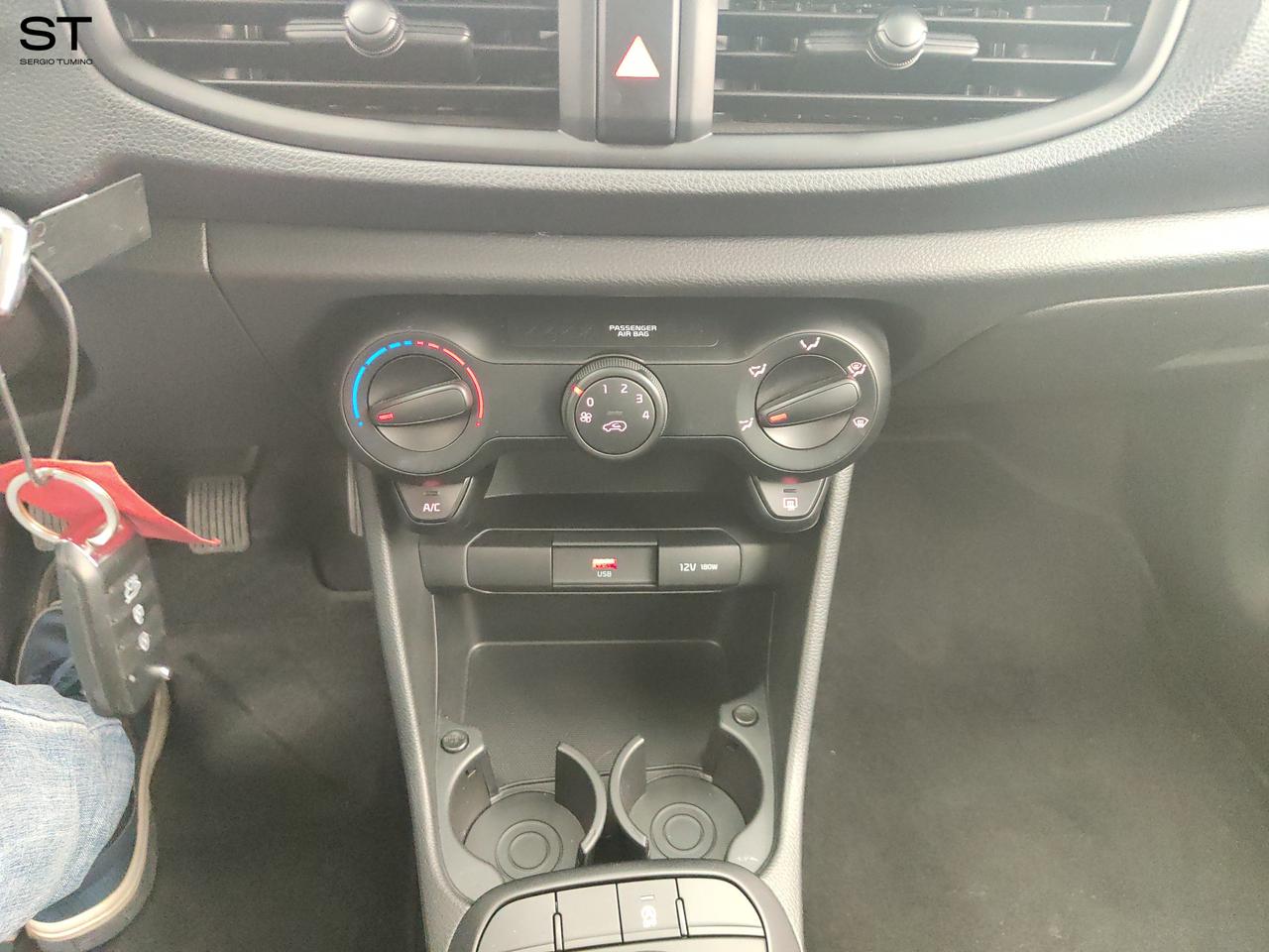 KIA Picanto 3ªs.(17-->) - Picanto 1.0 12V 5p. Urban Special Edit