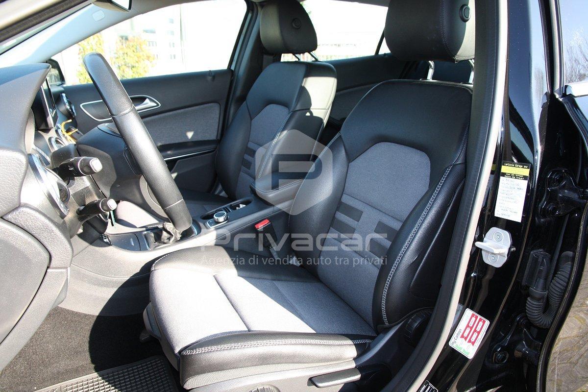 MERCEDES GLA 180 d Business