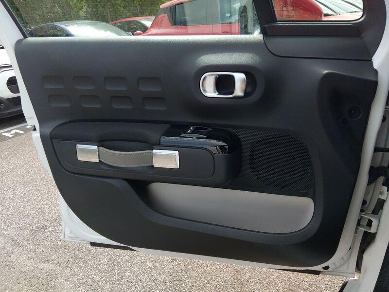 Citroën C3 III 2017 1.2 puretech Shine s&s 83cv