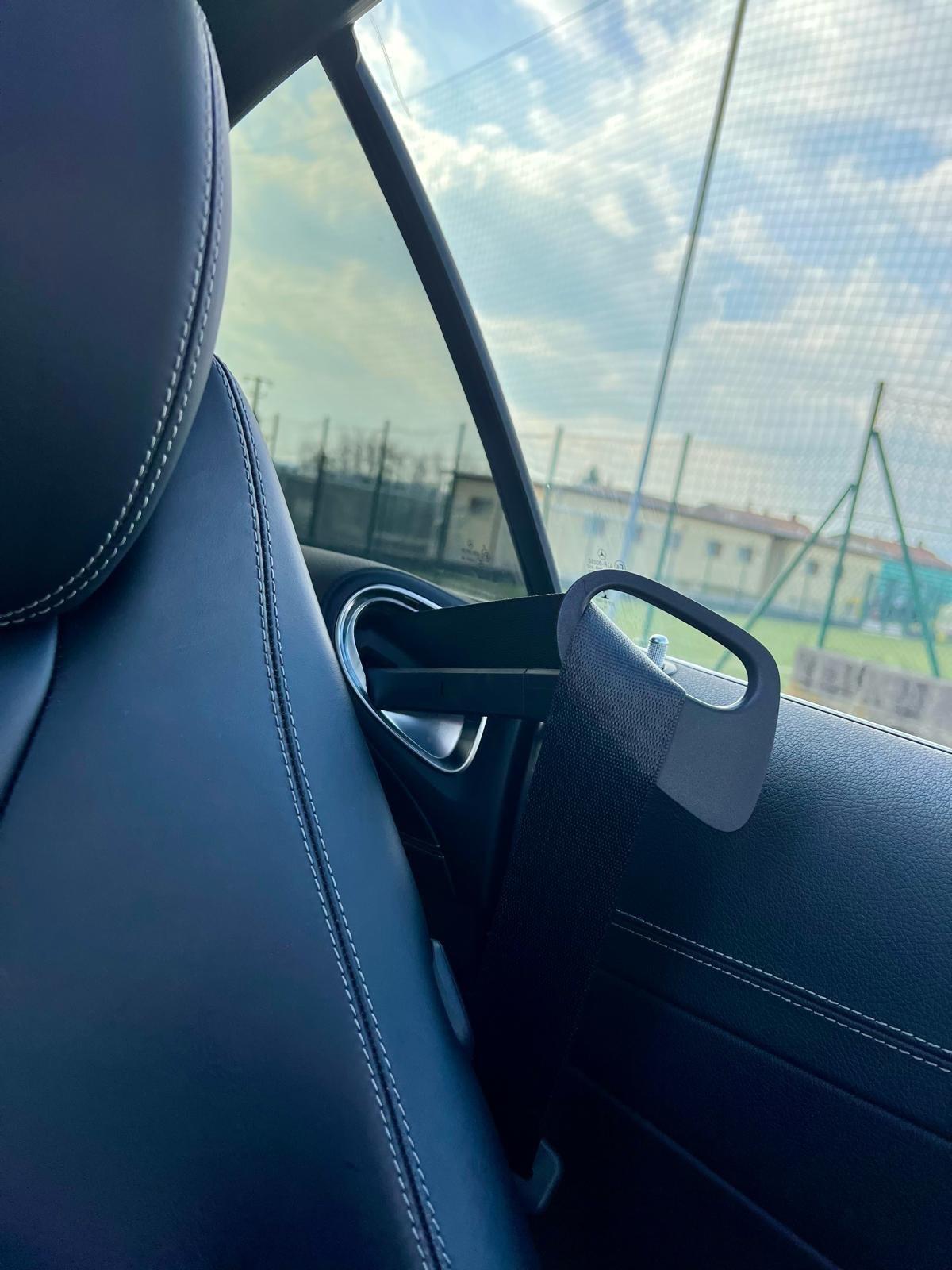 Mercedes-benz E220 Premium Plus