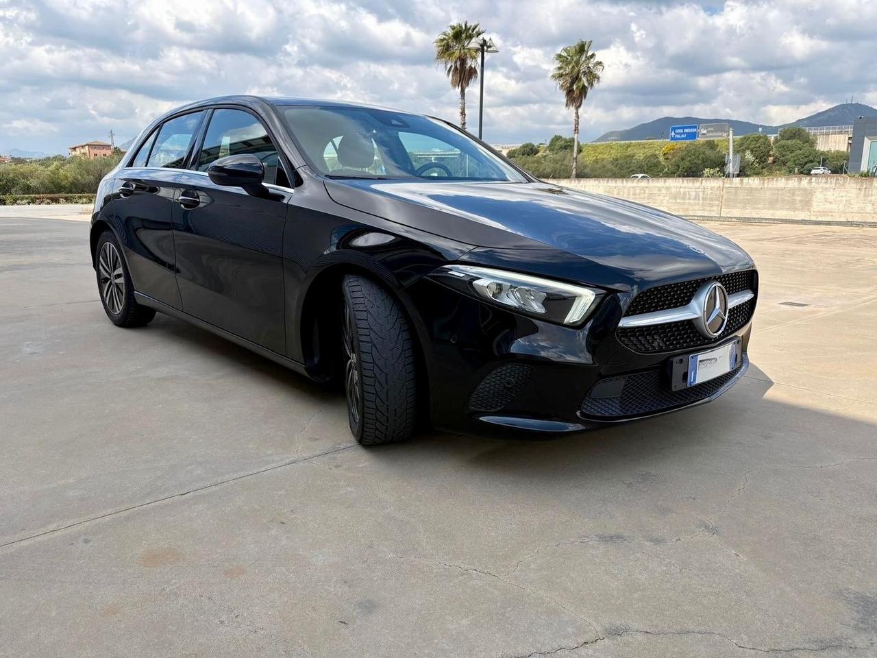 Mercedes-Benz A 180 D Sport Night Edition #10010