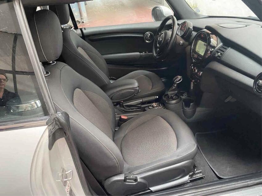 Mini 1.5 Cooper Hype Cabrio automatica navigatore