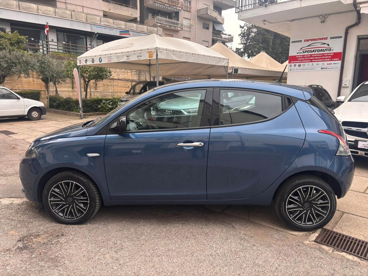 Lancia Ypsilon 1.0 FireFly 5 porte S&S Hybrid Silver Plus