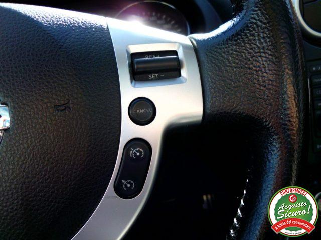 NISSAN Qashqai 2.0 dCi DPF Tekna 4X4