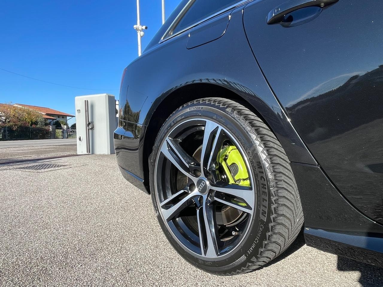 Audi A6 Avant 3.0 TDI quattro S tronic Business