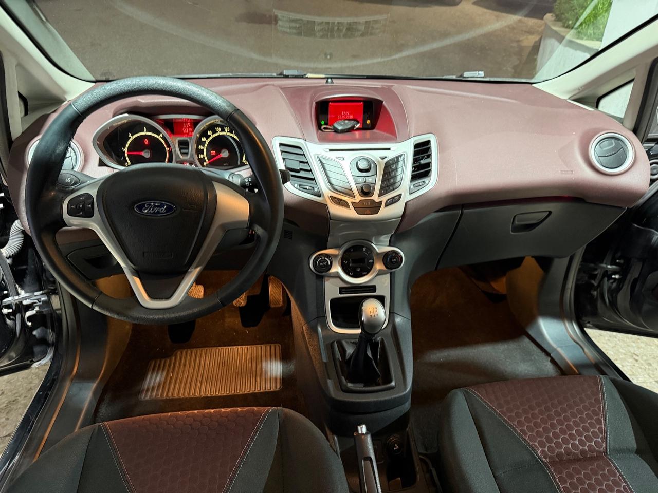 Ford Fiesta 1.4 TDCi 5p. Titanium 2010