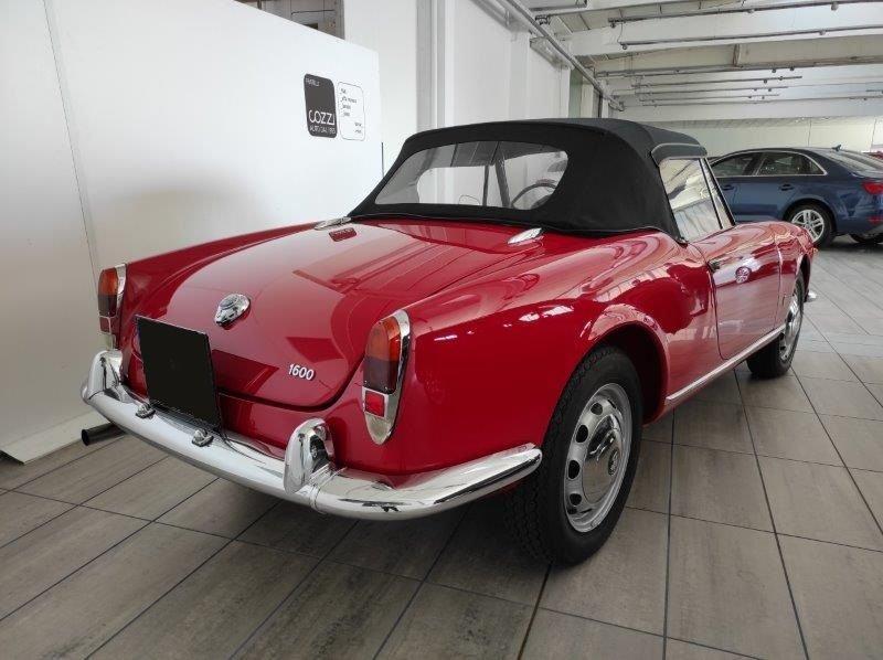 Alfa Romeo Giulia Spider 1600 (101.23)