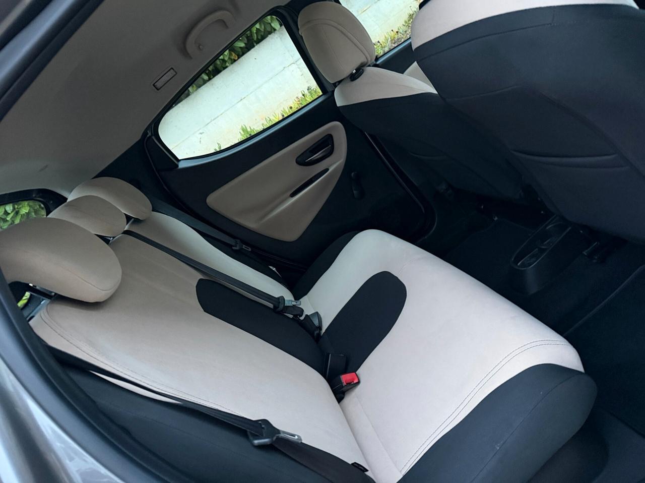 Lancia Ypsilon 1.2 69 CV 5 porte Platinum