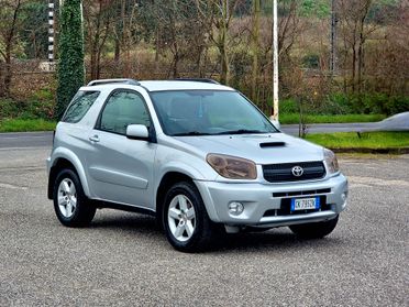 Toyota RAV 4 RAV4 2.0 Tdi D-4D cat 3 porte Sol 2003-E3 4x4