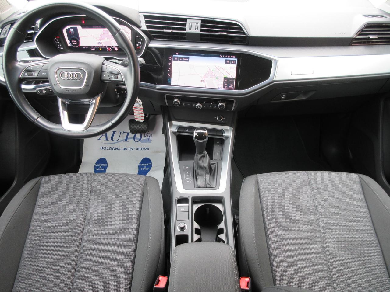 Audi Q3 35 2.0 tdi Business quattro s-tronic