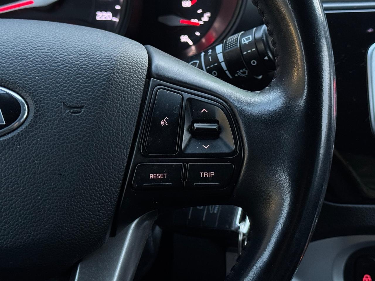 Kia Rio 1.2 Benzina 5p. NEOPATENTATI 85 CV