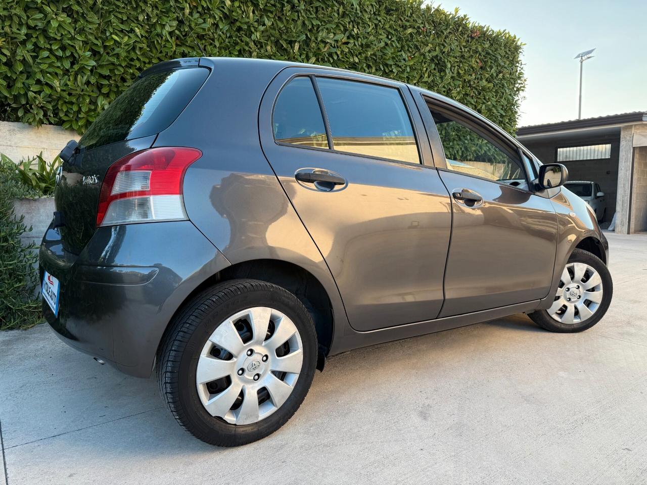 Toyota Yaris 1.3 5 porte Sol