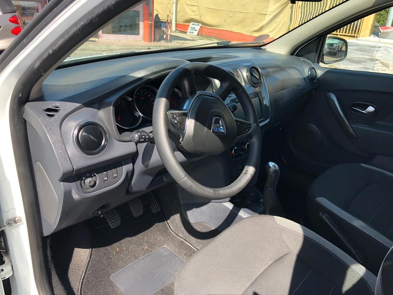 Dacia Sandero Stepway 0.9 TCe 90 CV NAVIGATORE/SENSORI PARCHEGGIO/TOUCHSCREEN GARANZIA 12 MESI RINNOVABILE FINO A 60 MESI!!!