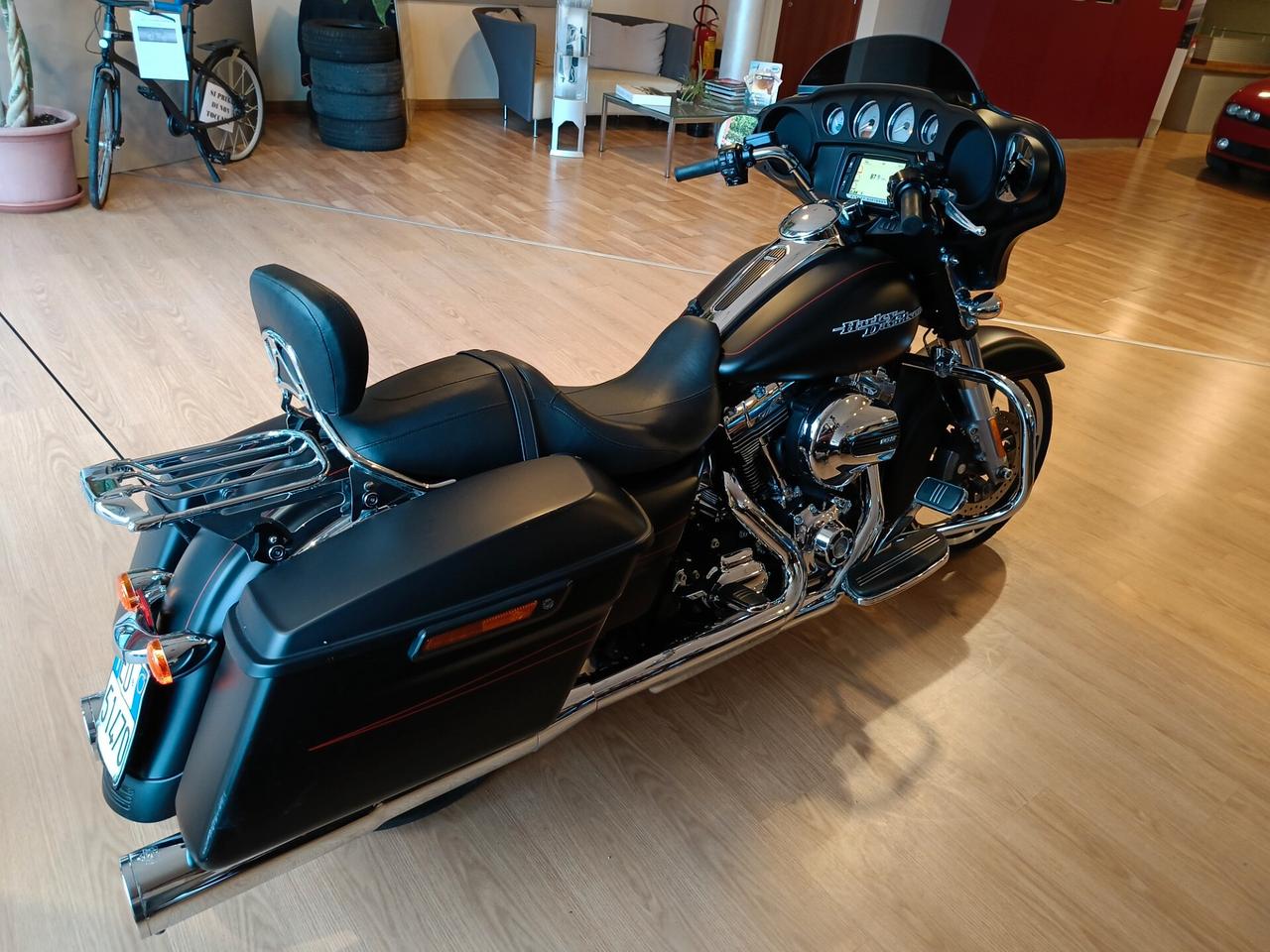 Harley-davidson FLHX Street Glide FLHXS
