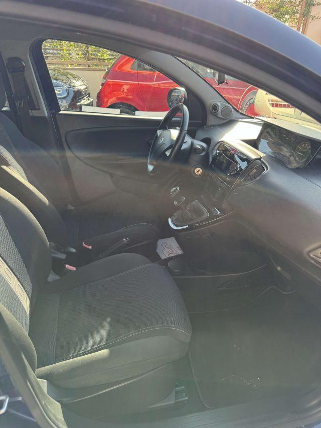 LANCIA Ypsilon 1.2 8v S MomoDesign 69cv E6