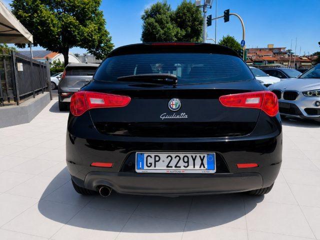 ALFA ROMEO Giulietta 1.6 JTDm-2 105 CV Distinctive Pack Quadrifoglio