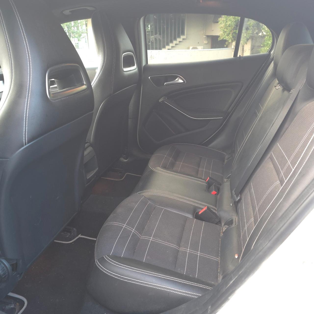 *Mercedes-benz*GLA*220*CDI*4Matic*PREMIUM*AUTOMATICA*EURO6*PERMUTE*FINANZIAMENTO**