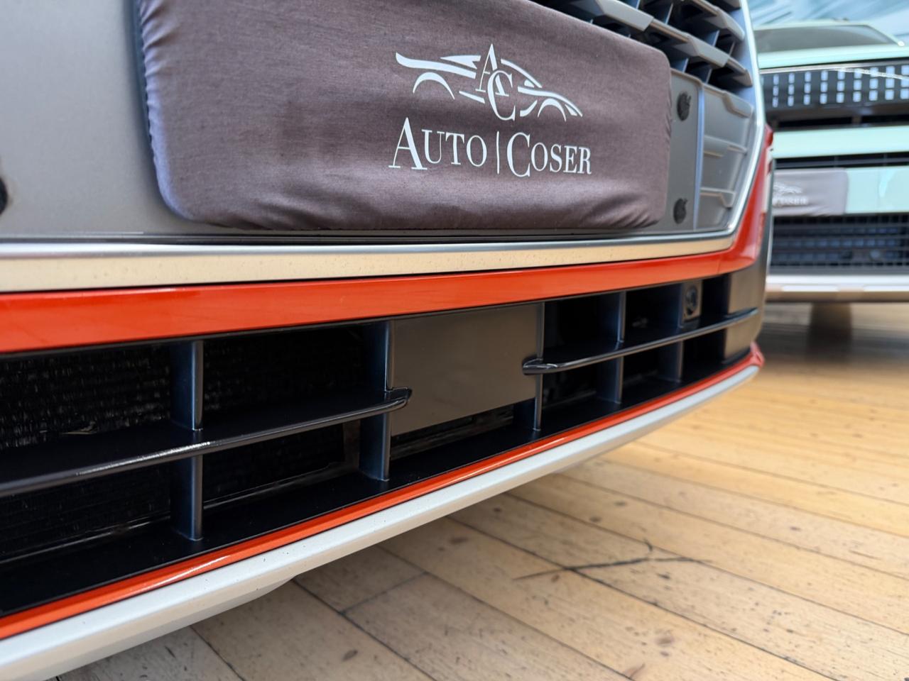 Audi Q2 30 TFSI Business Design Gancio Traino