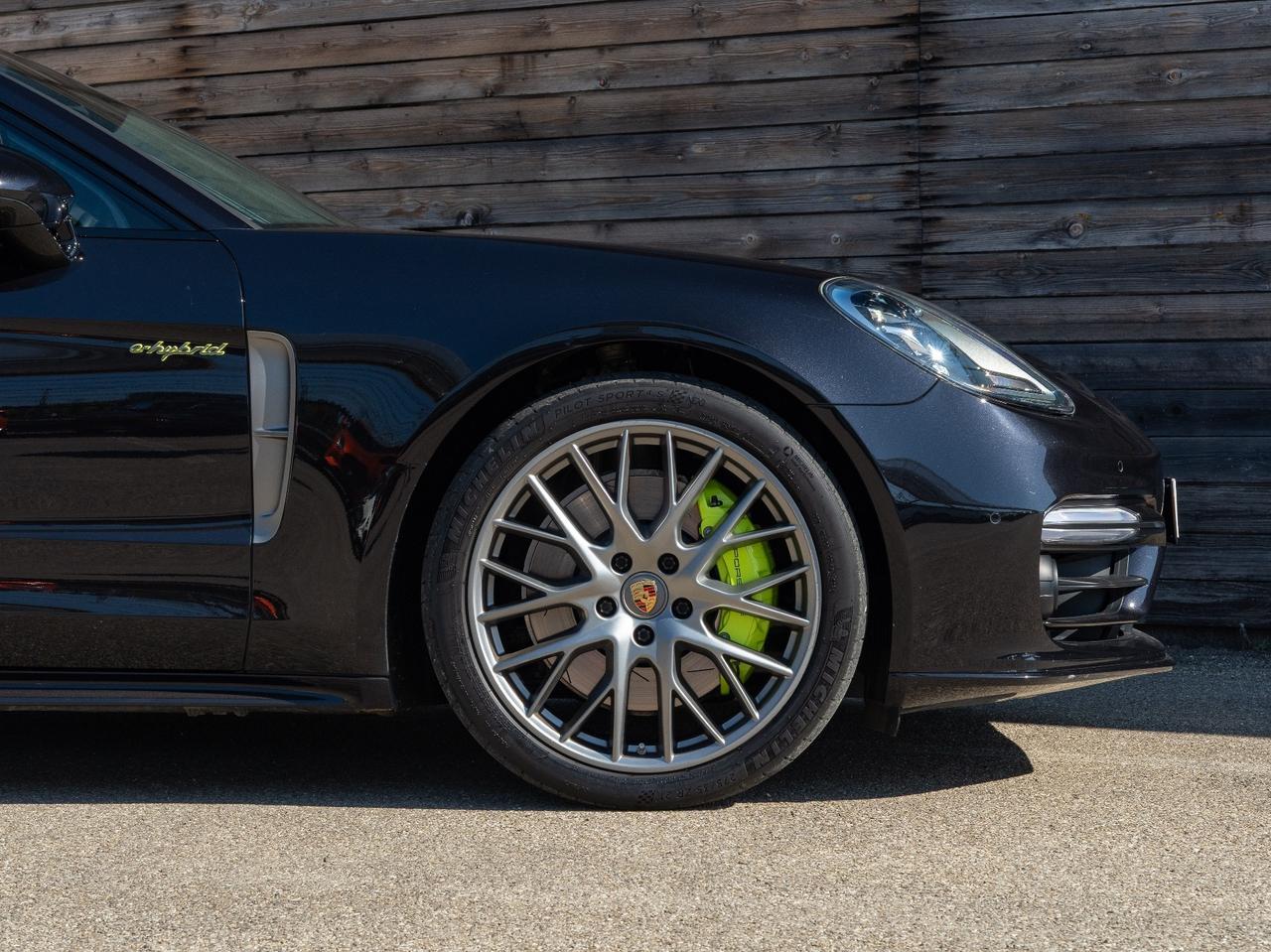 Porsche Panamera 2.9 4 E-Hybrid Sport Turismo - PLATINUM EDITION